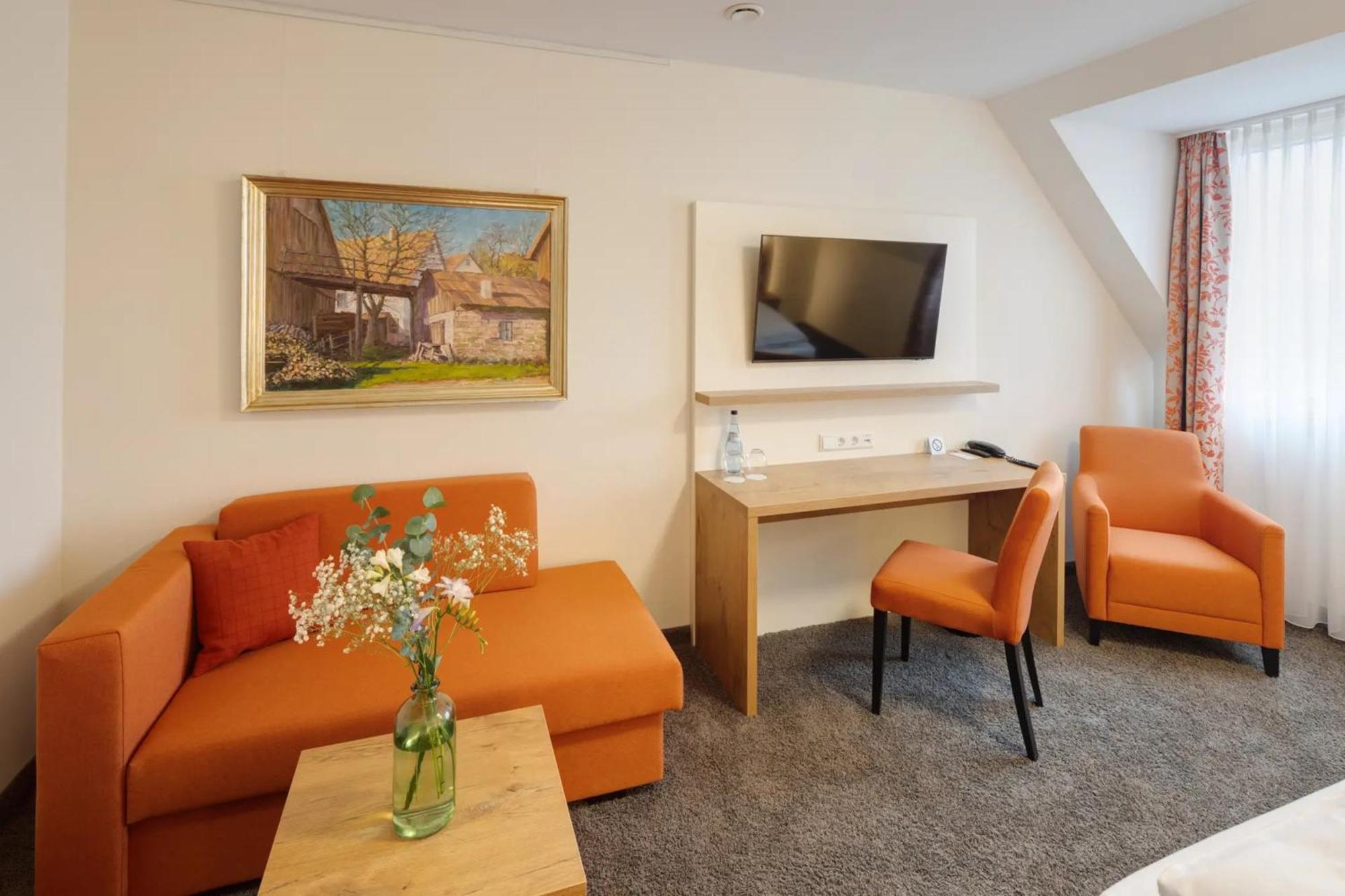 Landhotel Steigenhaus Untermünkheim エクステリア 写真