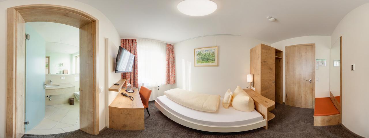 Landhotel Steigenhaus Untermunkheim エクステリア 写真